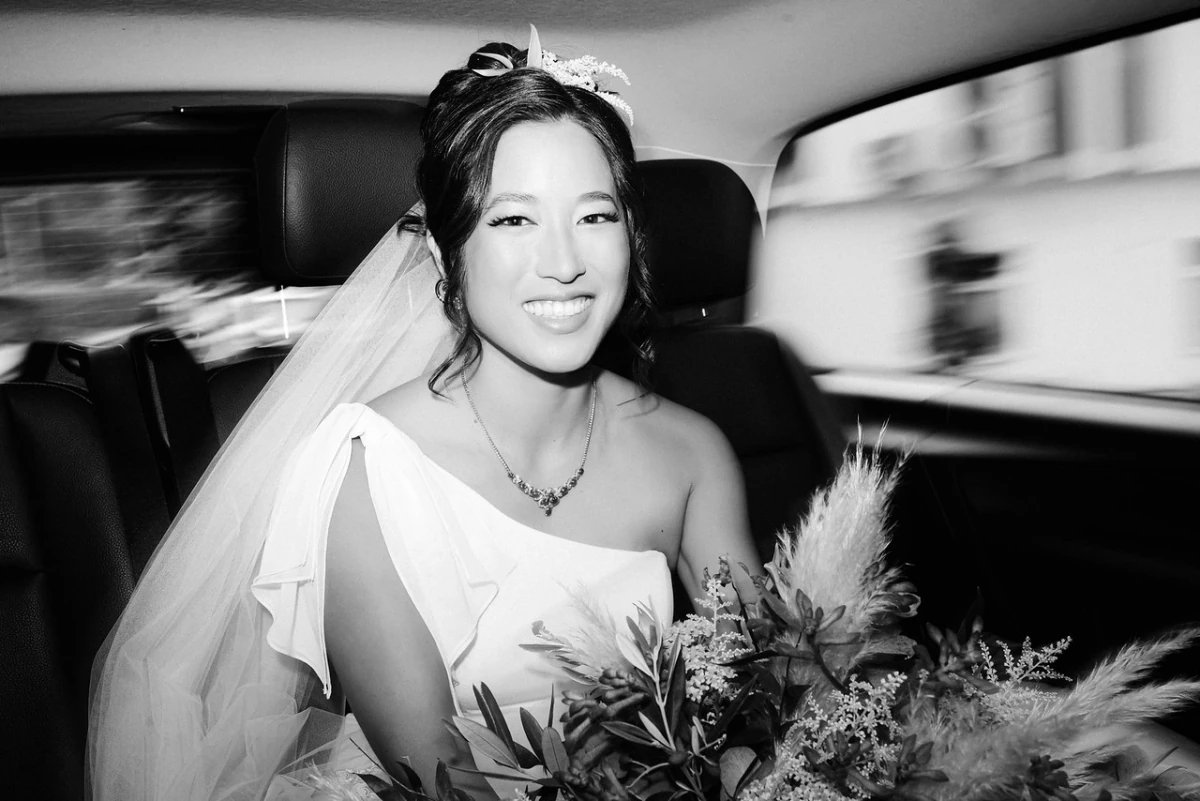 Bride on her way to the ceremony, black and white